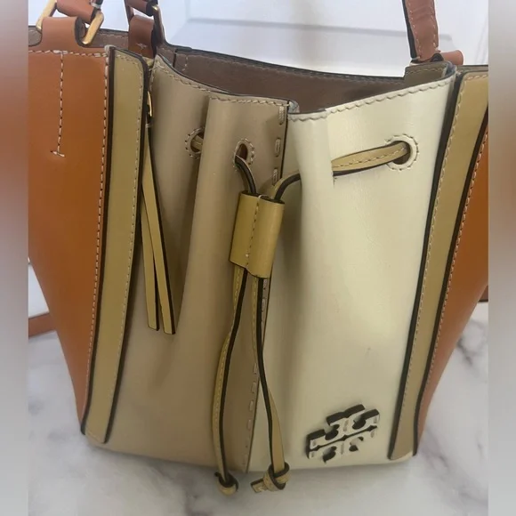 Tory Burch Tri Colored Bucket Bag - Picture 2 of 9
